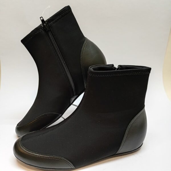Bota com Salto Anabela Interno Usaflex
