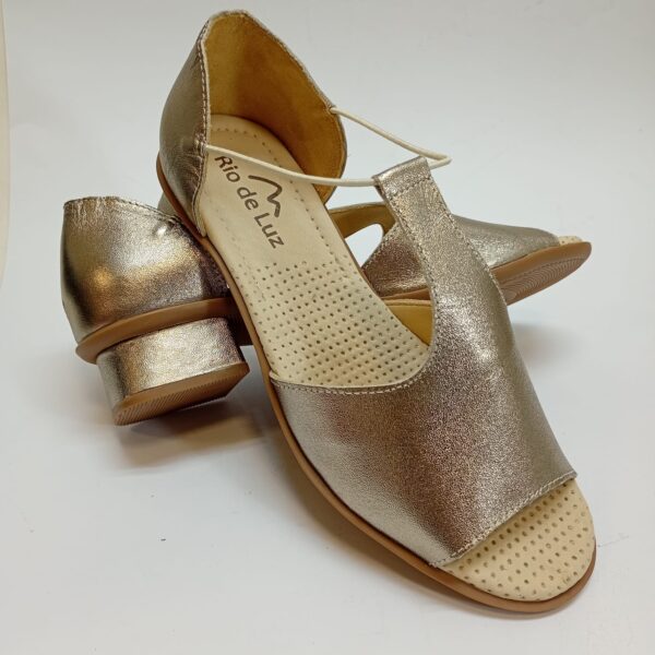 Sandália Peep Toe