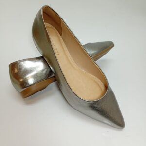 Sapatilha Bico Fino Couro