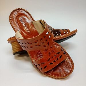 Andacco Tamanco Em Couro