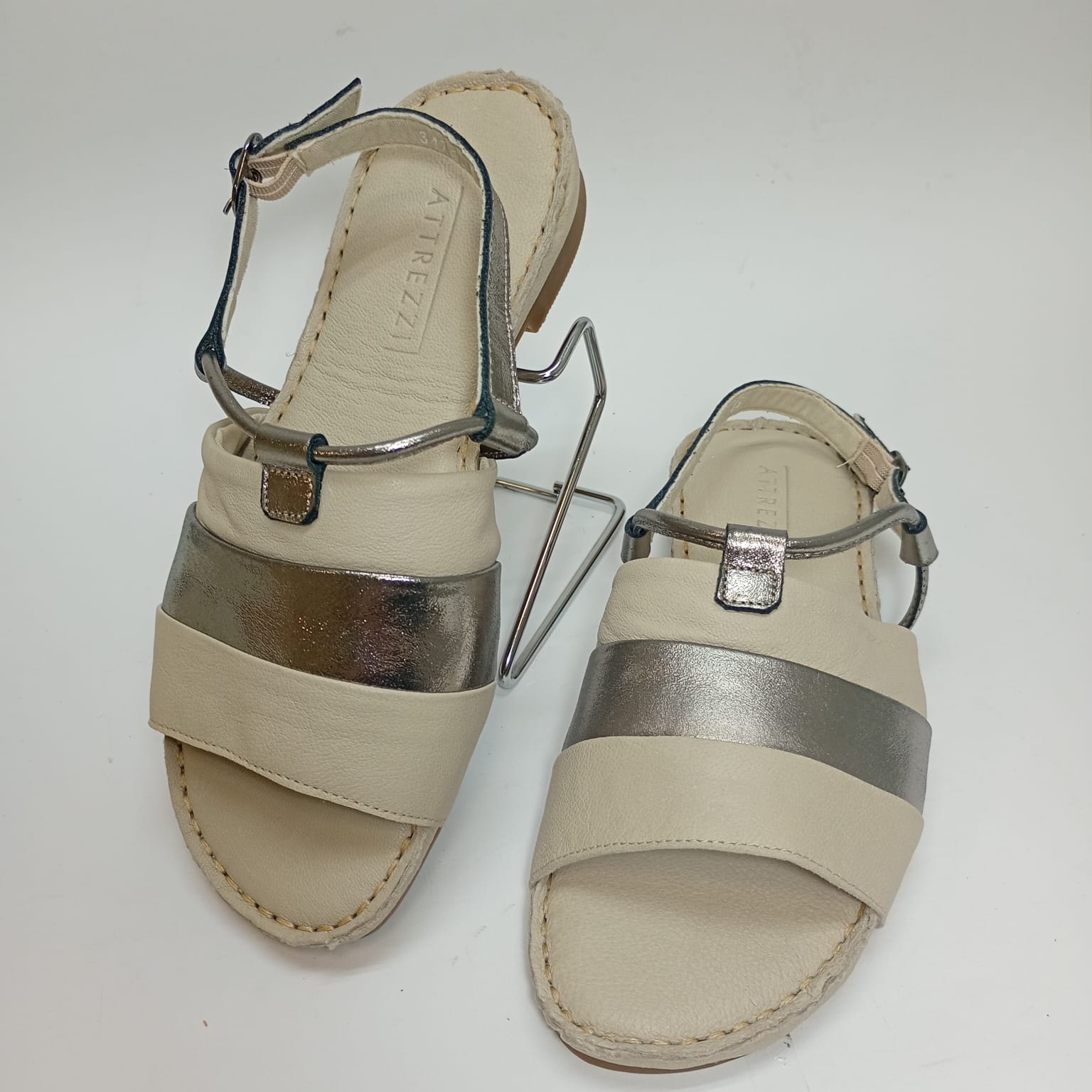 Sandália Rasteira Linha Capri - Imagem 4