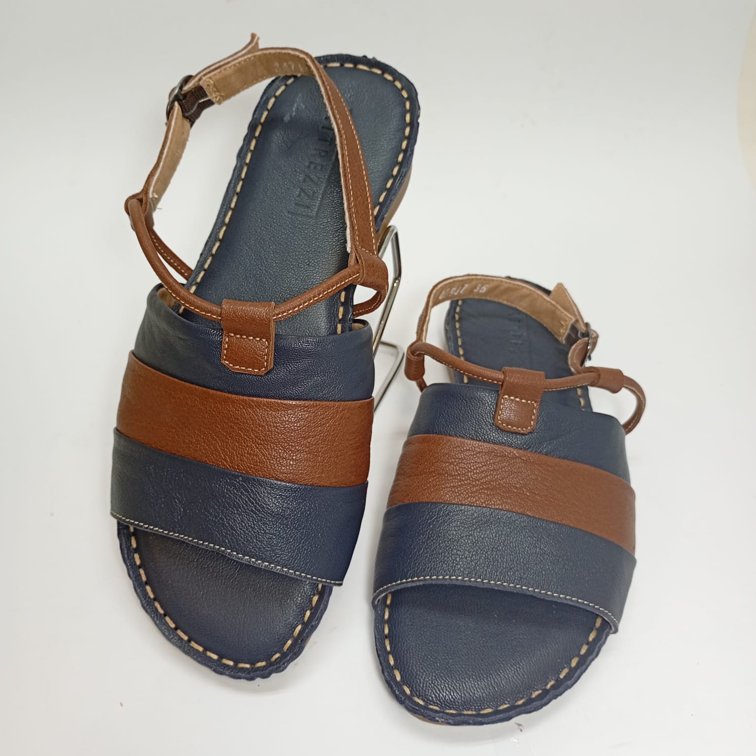 Sandália Rasteira Linha Capri - Imagem 4