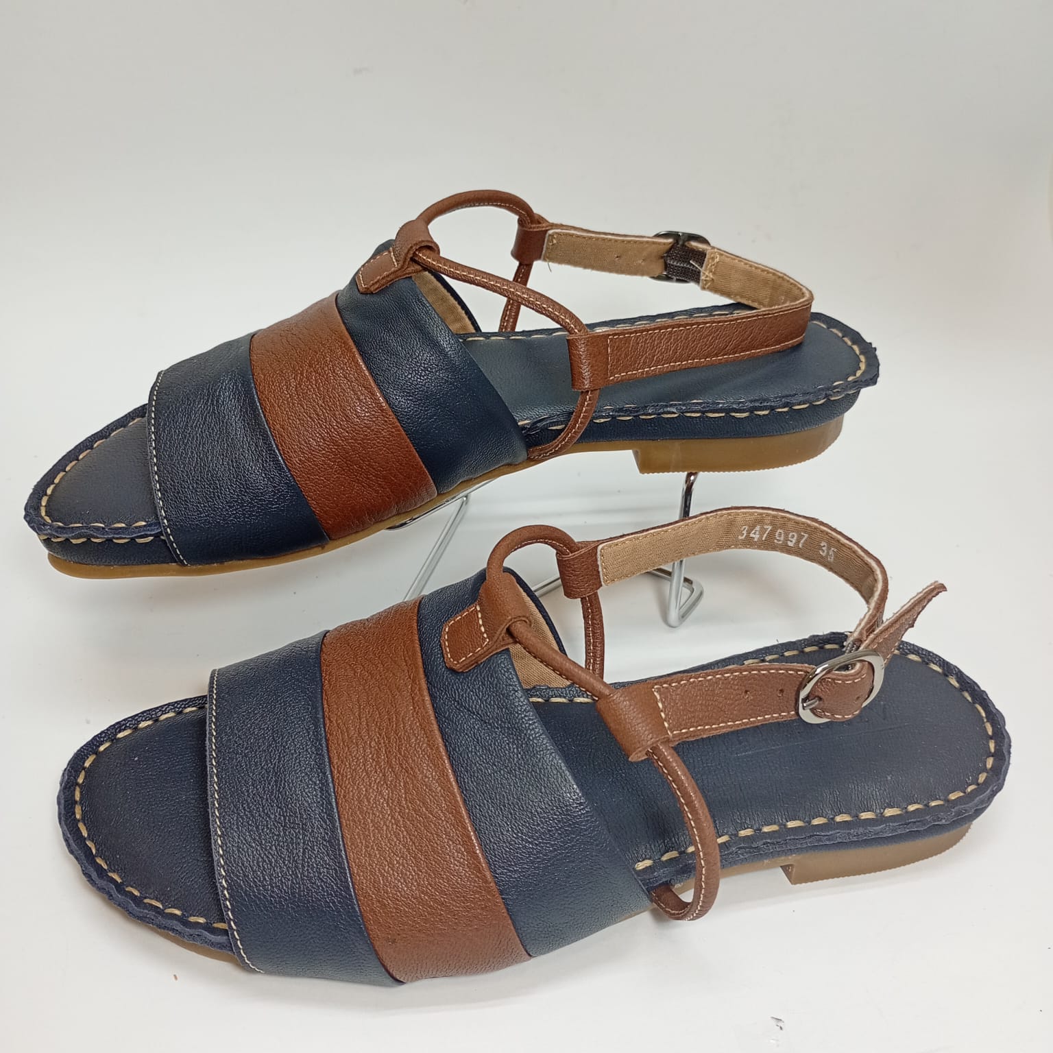 Sandália Rasteira Linha Capri - Imagem 3