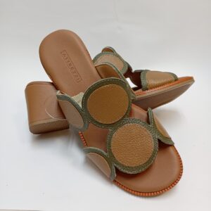 Tamanco em Couro Tira Elos