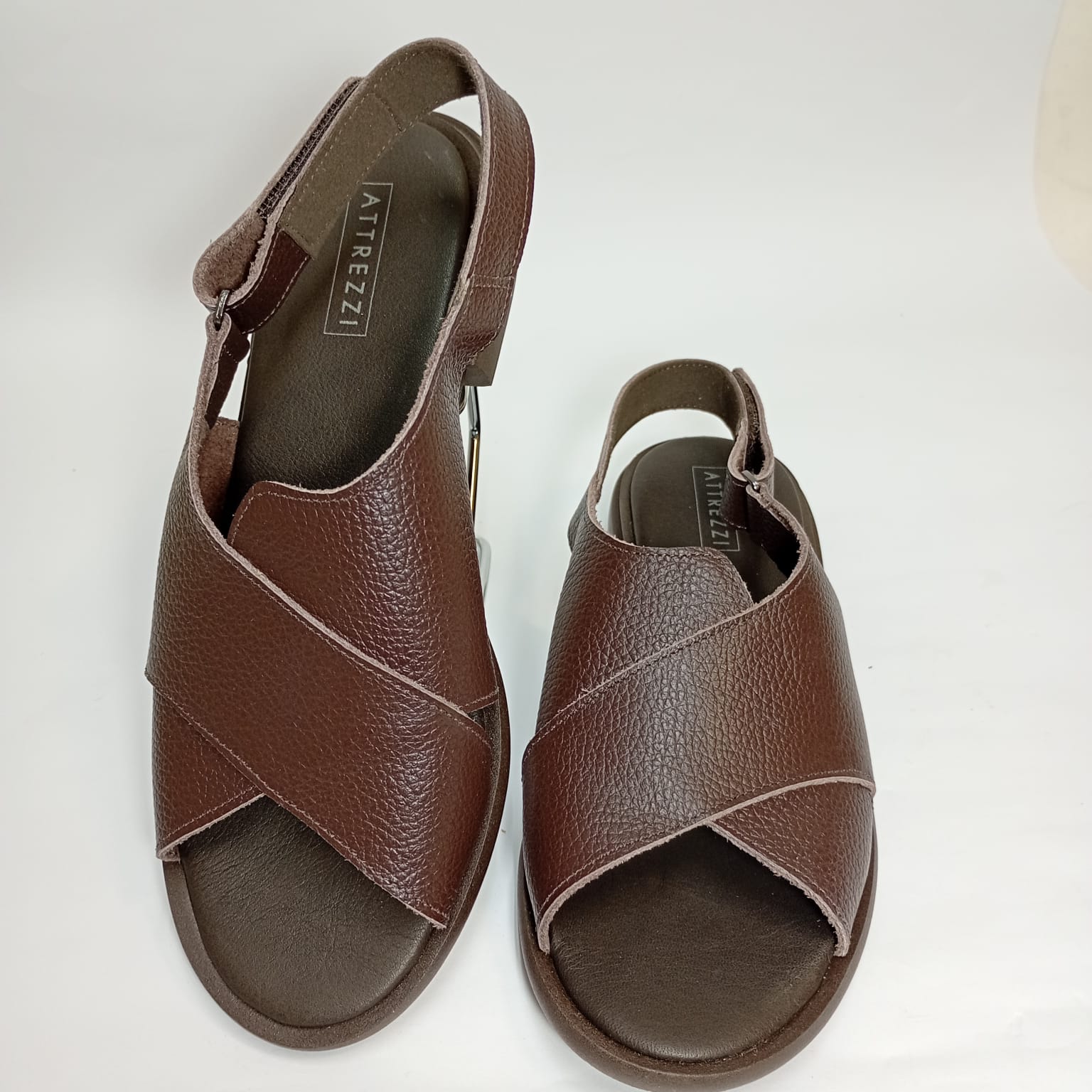 Sandália em Couro e Palmilha Confort - Imagem 4