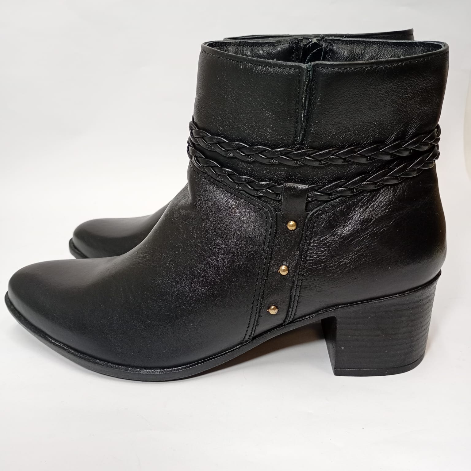 Bota Couro Detalhe Trançado Salto 5 cm - Imagem 3