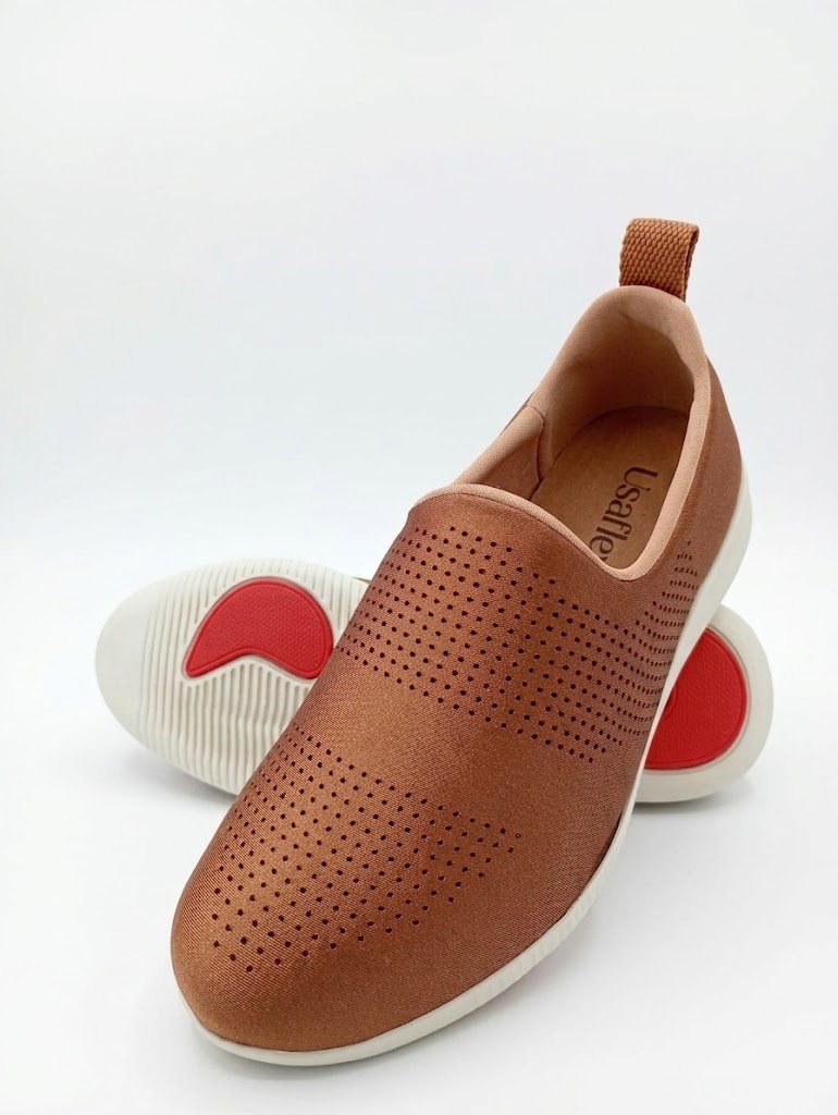 Tênis Feminino Usaflex Slip On Perfurado - Imagem 2