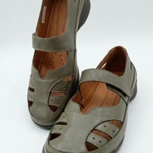 Sapato Feminino em Couro Attrezzi Comfort - Verde Olivar / Militar