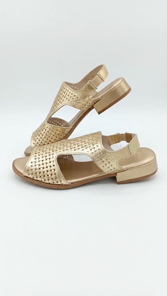 Sandália Comfort em Couro Dourado / Tressê – Attrezzi - Imagem 3